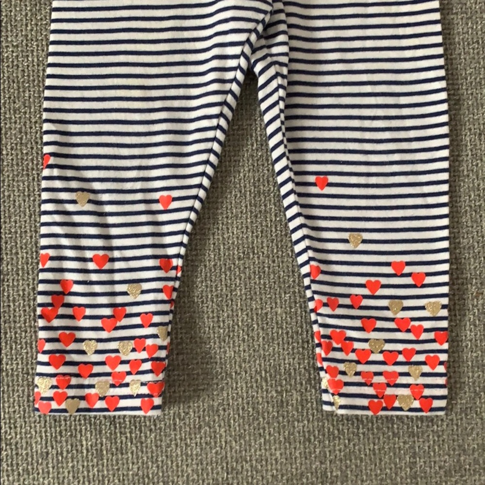 Carter's two piece hoodie and matching pants - Picture 7 of 8